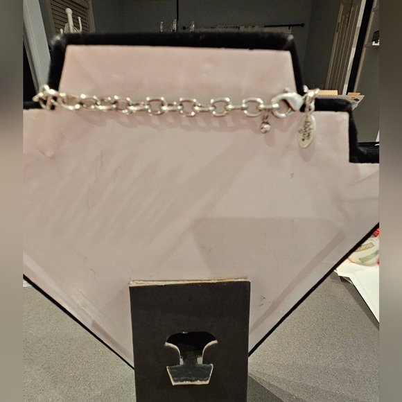 Joan Rivers crystal necklace - Picture 3 of 5